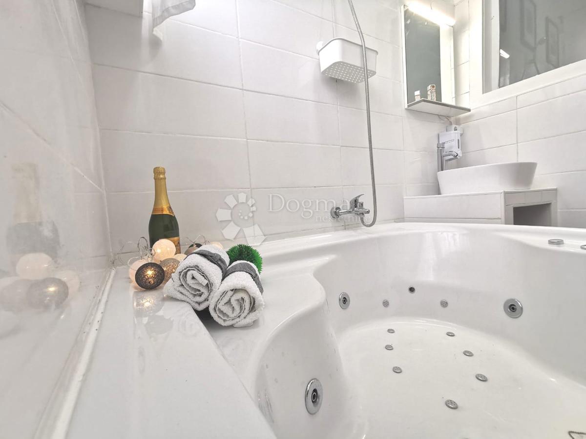 Apartment Zu verkaufen - SPLITSKO-DALMATINSKA SPLIT