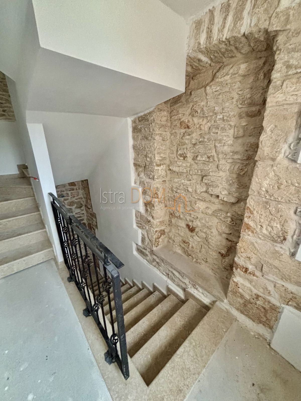House For sale - ISTARSKA ŽMINJ