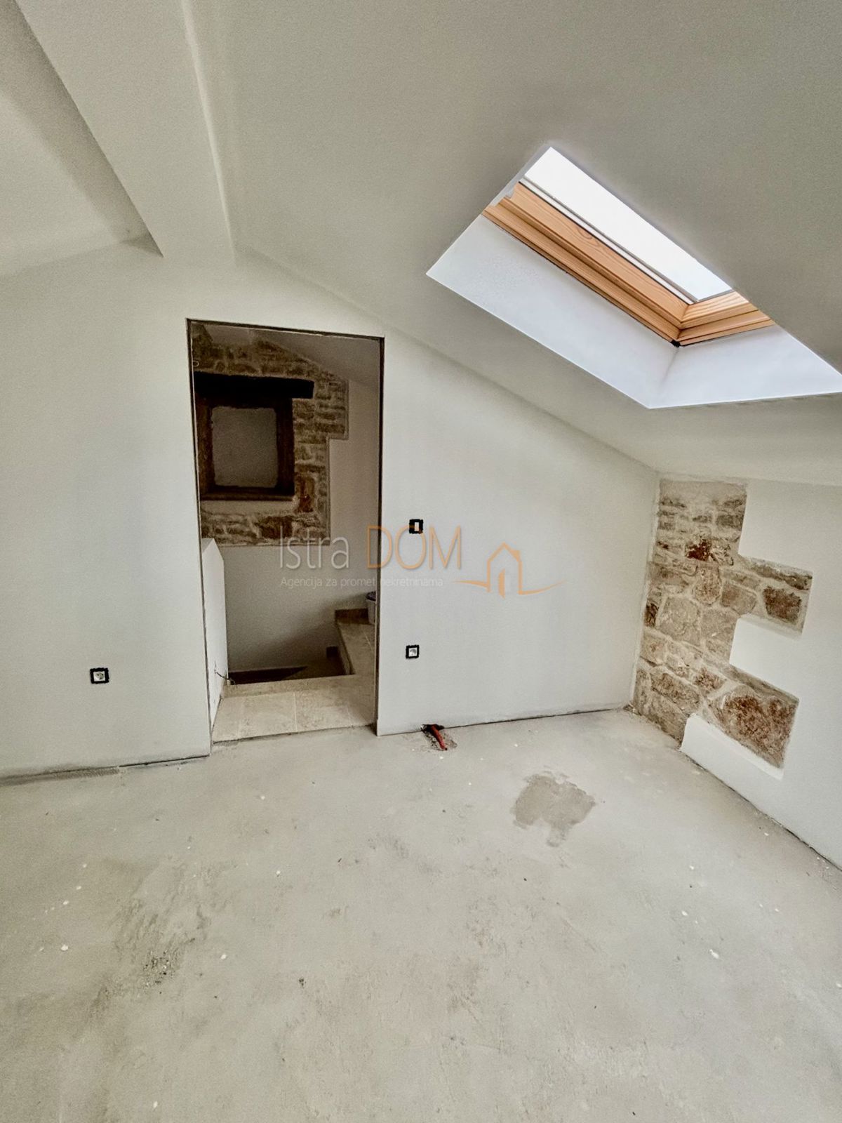 House For sale - ISTARSKA ŽMINJ