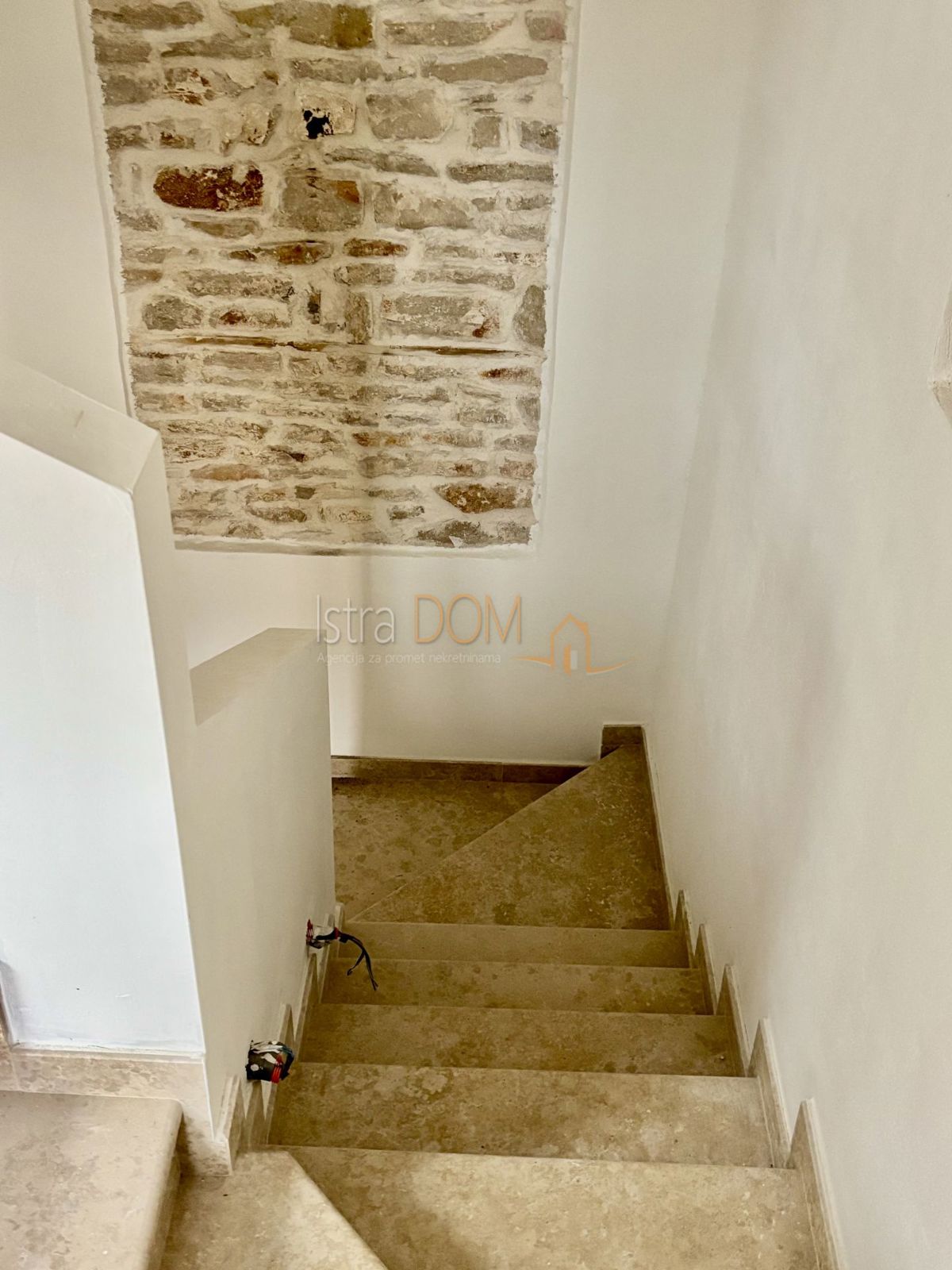House For sale - ISTARSKA ŽMINJ