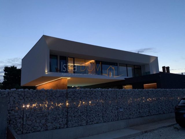 Kuća Na prodaju - Istarska Ližnjan - foto 2/16