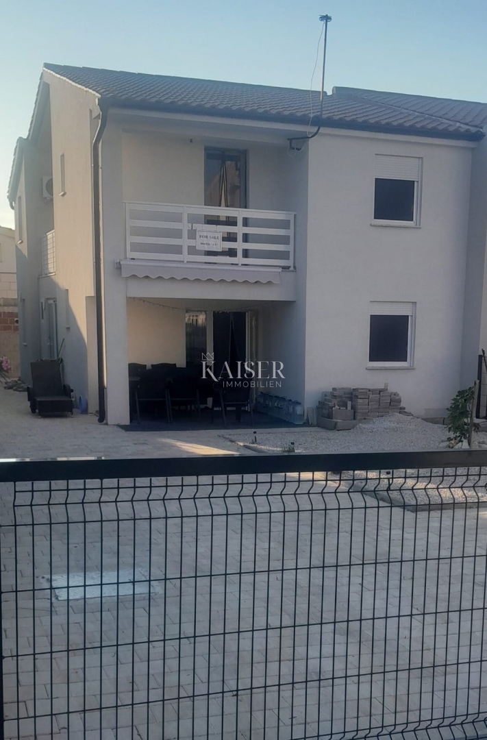 House For sale VIR