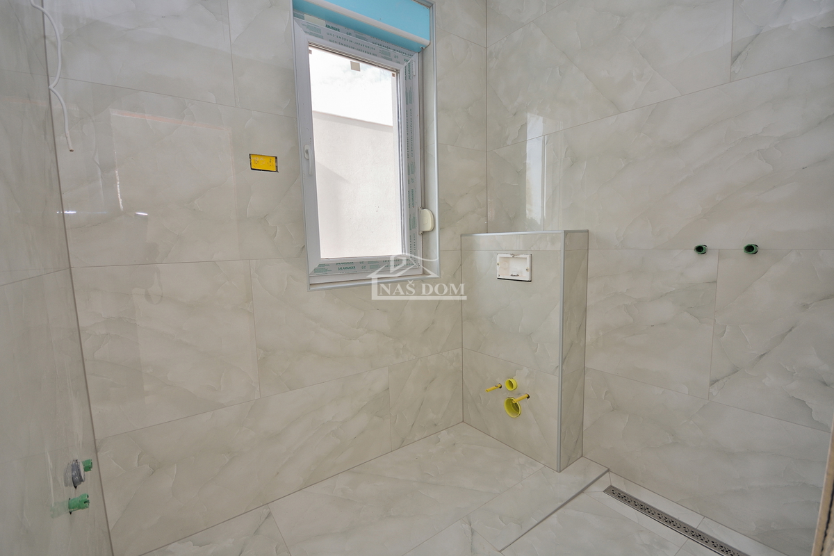 House For sale - ŠIBENSKO-KNINSKA VODICE