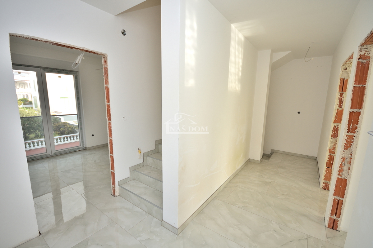 House For sale - ŠIBENSKO-KNINSKA VODICE