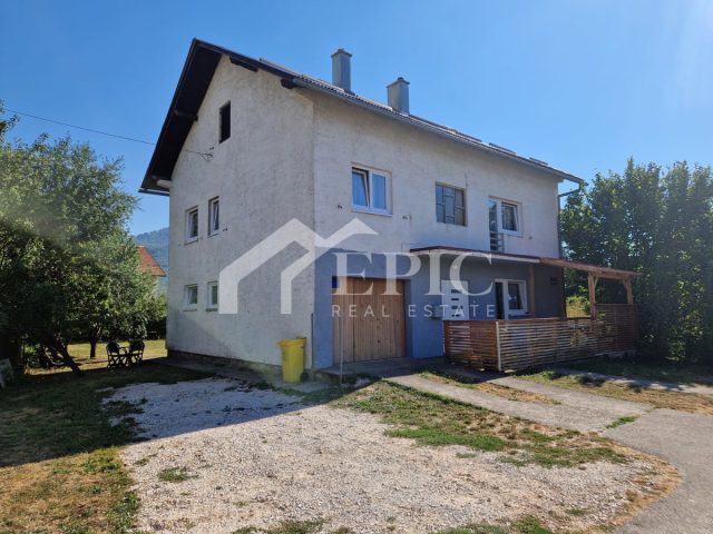 Maison à vendre 240 m² – Gračac