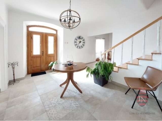 Hiša na predaj 110 m² – Labin