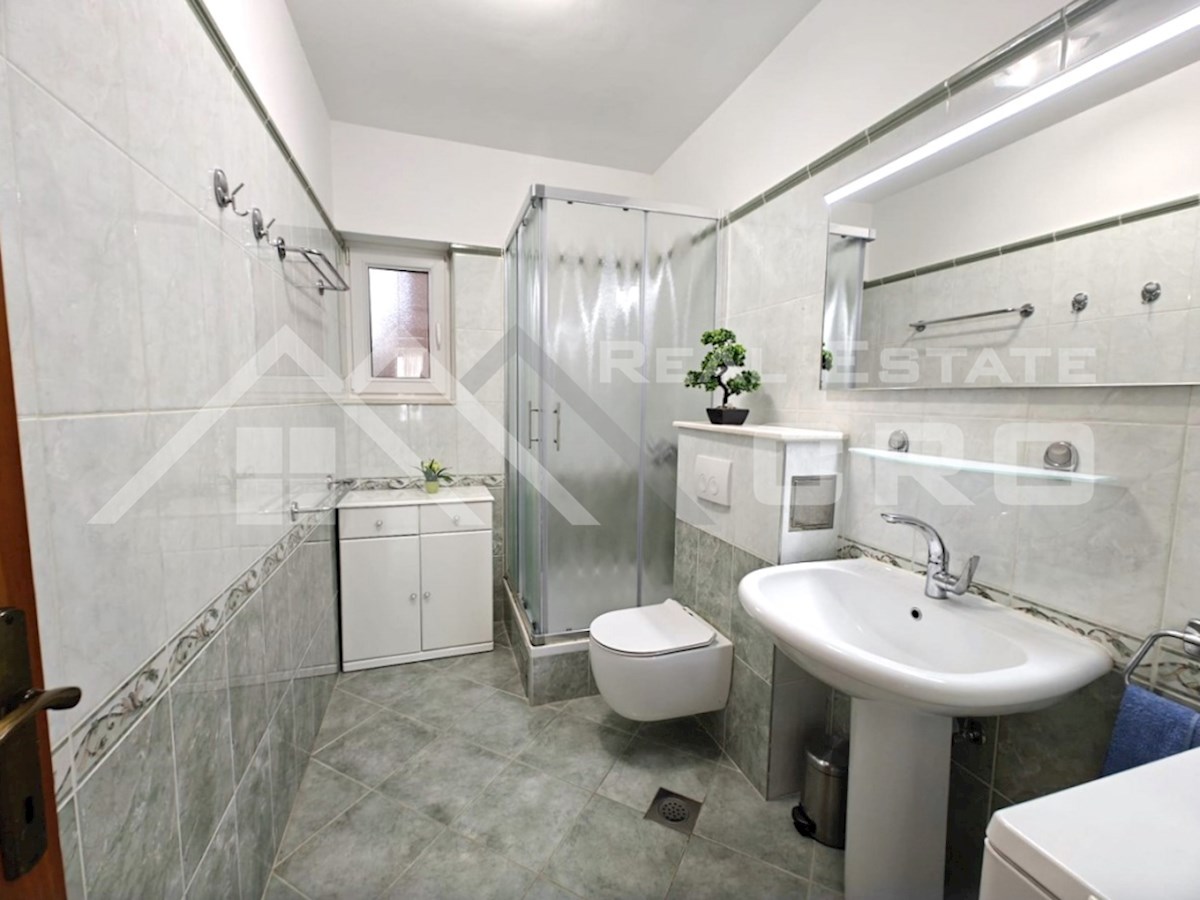 House For sale - ŠIBENSKO-KNINSKA ROGOZNICA