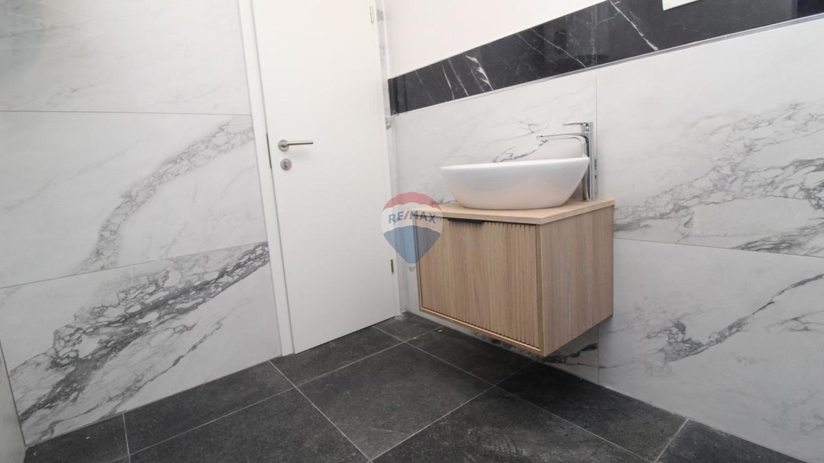Flat For sale - ISTARSKA NOVIGRAD