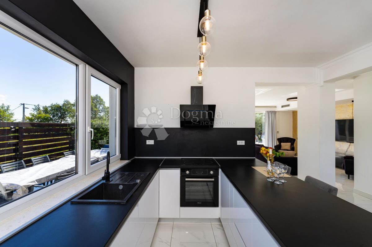 House For rent - SPLITSKO-DALMATINSKA KAŠTELA