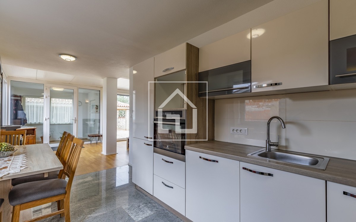 House For sale - ISTARSKA MEDULIN