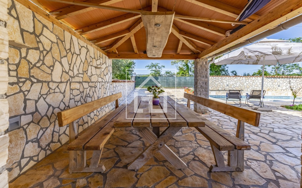 House For sale - ISTARSKA MEDULIN