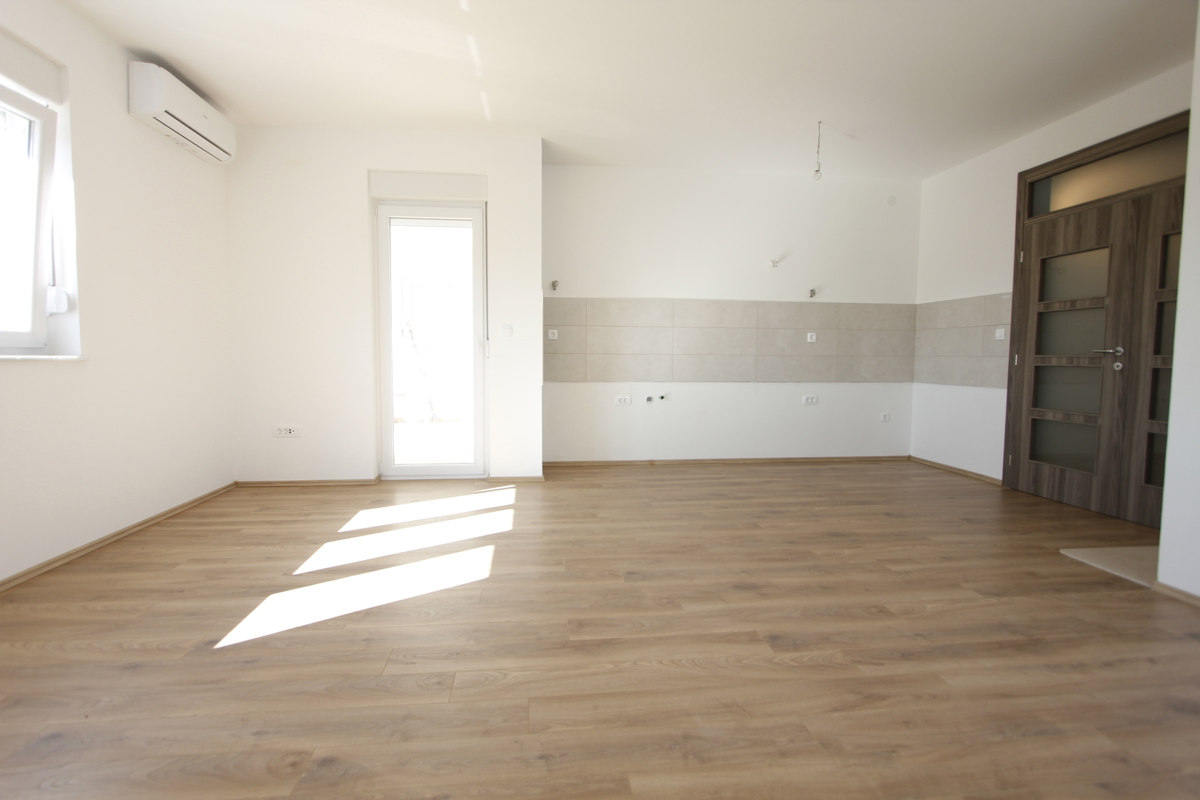 Flat For sale - ŠIBENSKO-KNINSKA VODICE