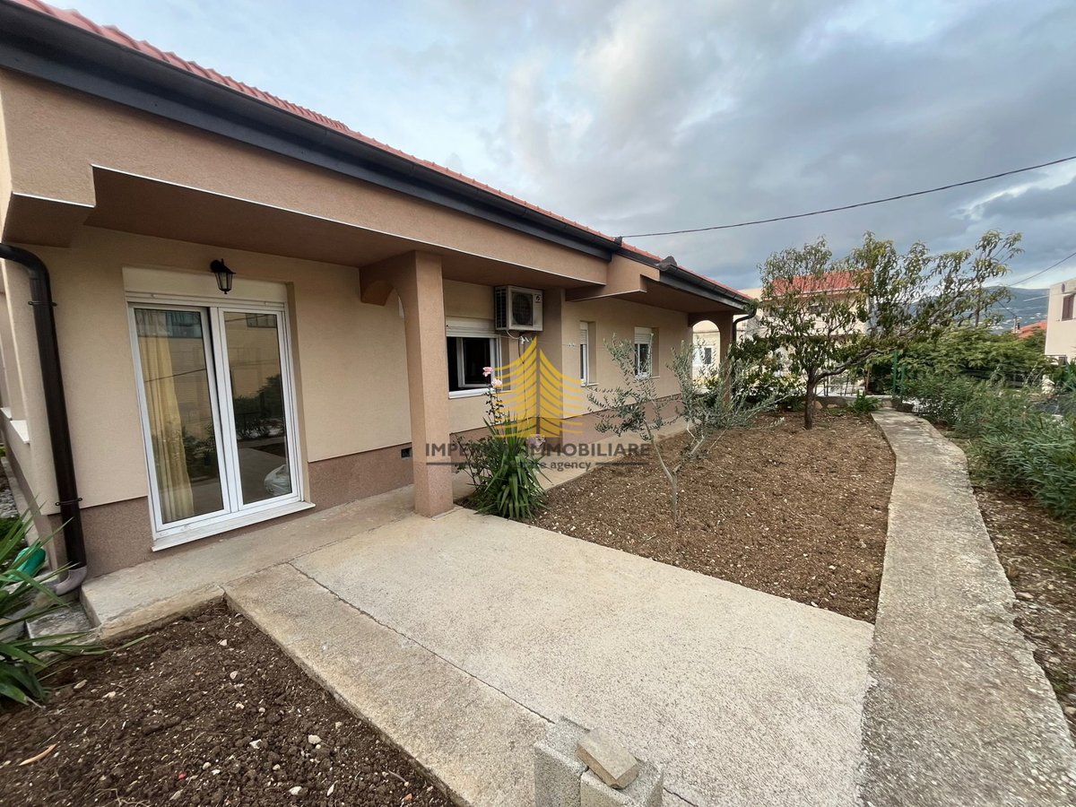 House For sale - SPLITSKO-DALMATINSKA SPLIT