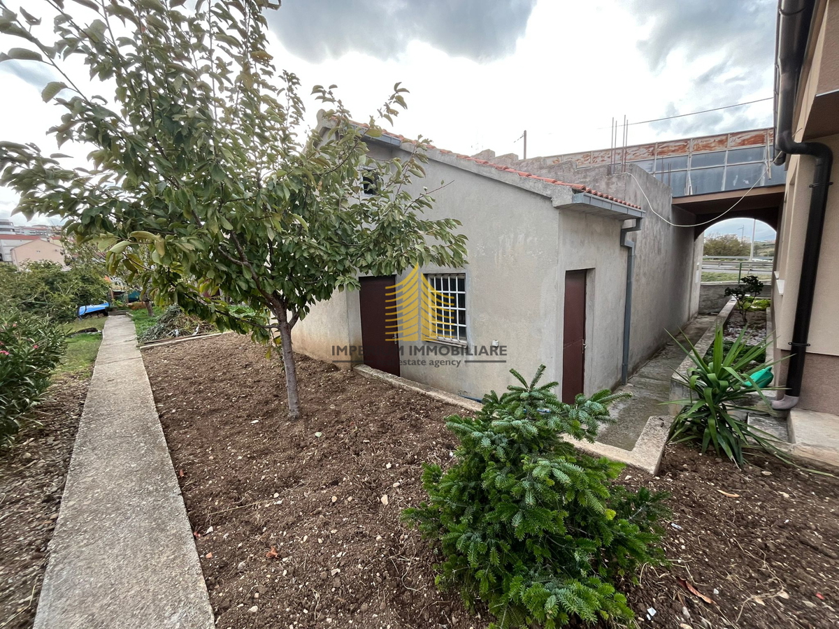 House For sale - SPLITSKO-DALMATINSKA SPLIT