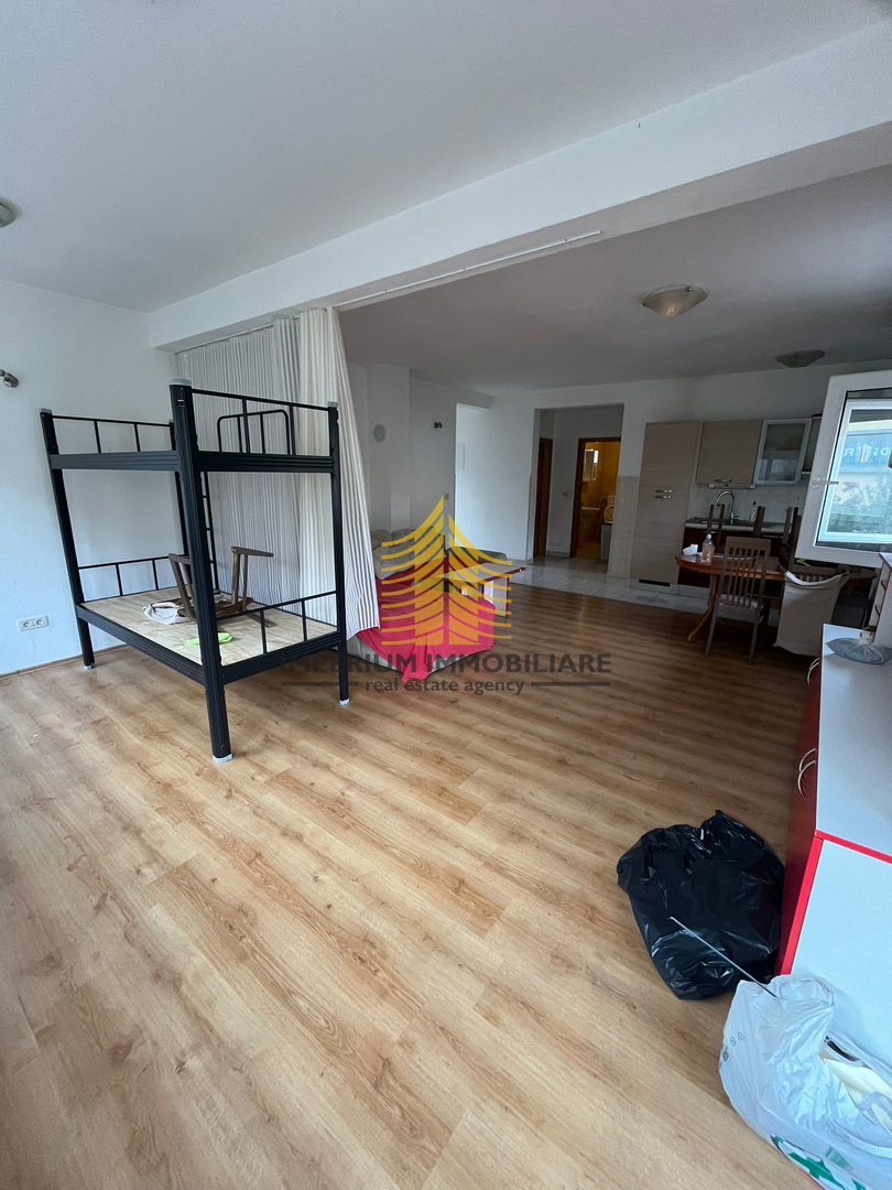House For sale - SPLITSKO-DALMATINSKA SPLIT
