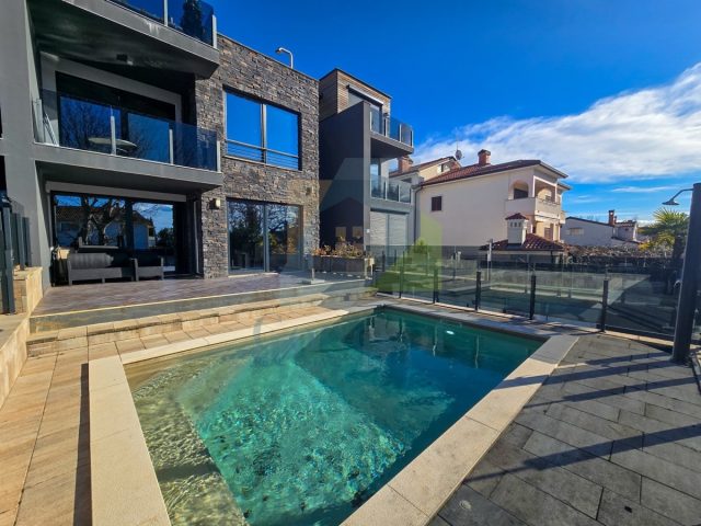 Apartmán na prodej 80 m² – Poreč