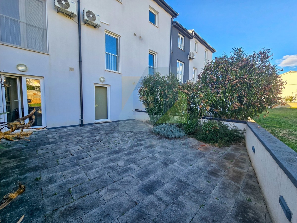 Apartma Na predaj - ISTARSKA POREČ