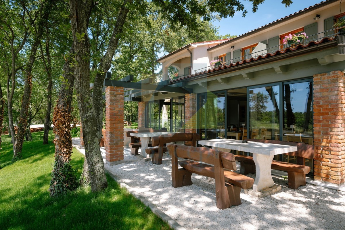 Komerční Na prodej - ISTARSKA POREČ