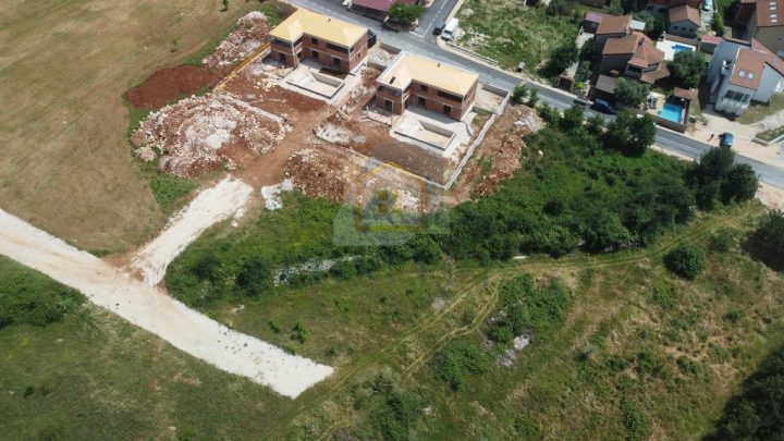 Grundstück zu verkaufen 1017 m² – Poreč