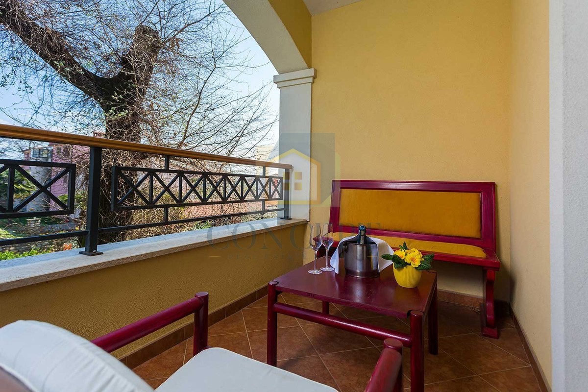 Poslovni prostor Na prodaju - ISTARSKA NOVIGRAD