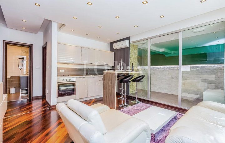 Stan na prodaju 85 m² – Crikvenica