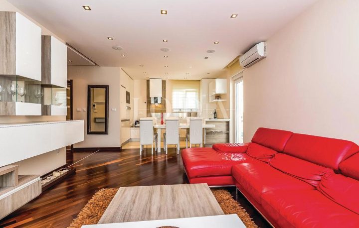 Stan na prodaju 90 m² – Crikvenica