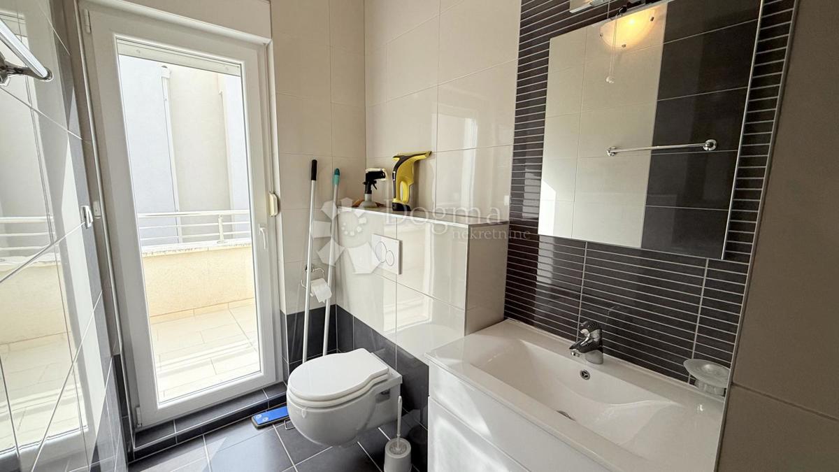 Apartmán Na prodej - SPLITSKO-DALMATINSKA BAŠKA VODA