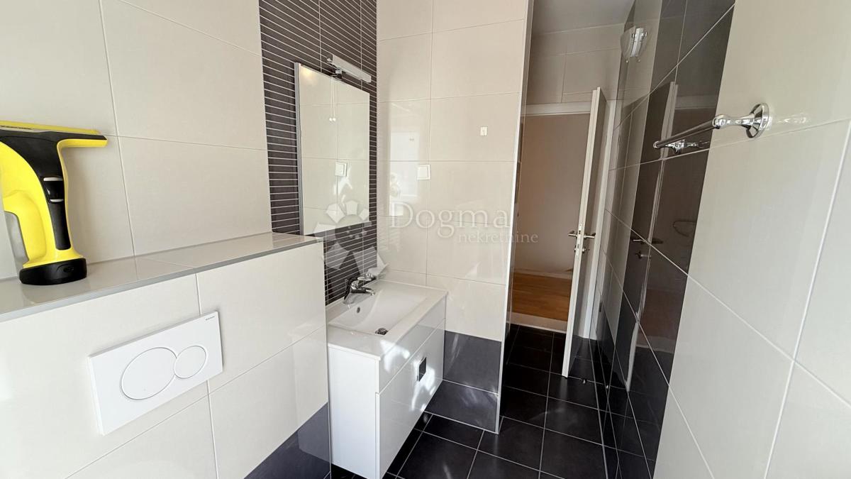Apartmán Na prodej - SPLITSKO-DALMATINSKA BAŠKA VODA