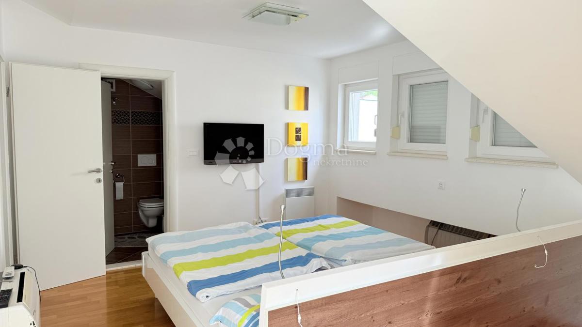 Apartmán Na prodej - SPLITSKO-DALMATINSKA BAŠKA VODA