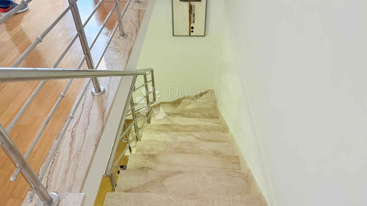 Apartmán Na prodej - SPLITSKO-DALMATINSKA BAŠKA VODA