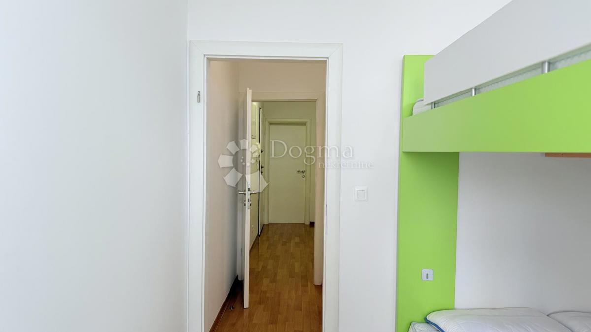 Apartmán Na prodej - SPLITSKO-DALMATINSKA BAŠKA VODA