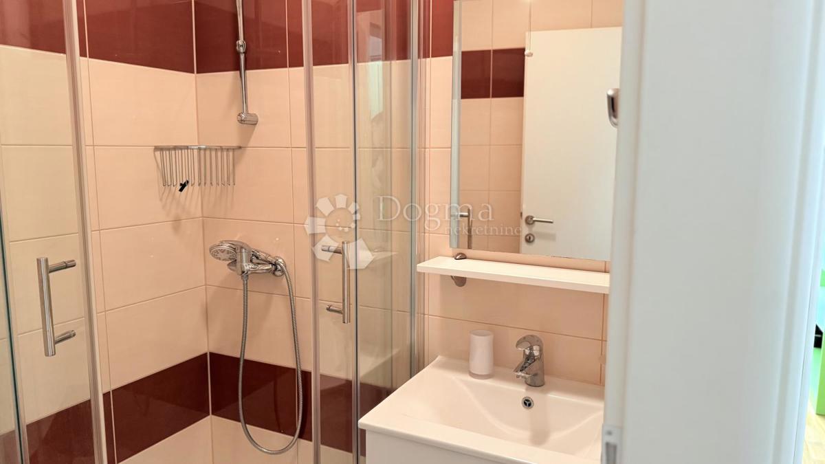 Apartmán Na prodej - SPLITSKO-DALMATINSKA BAŠKA VODA