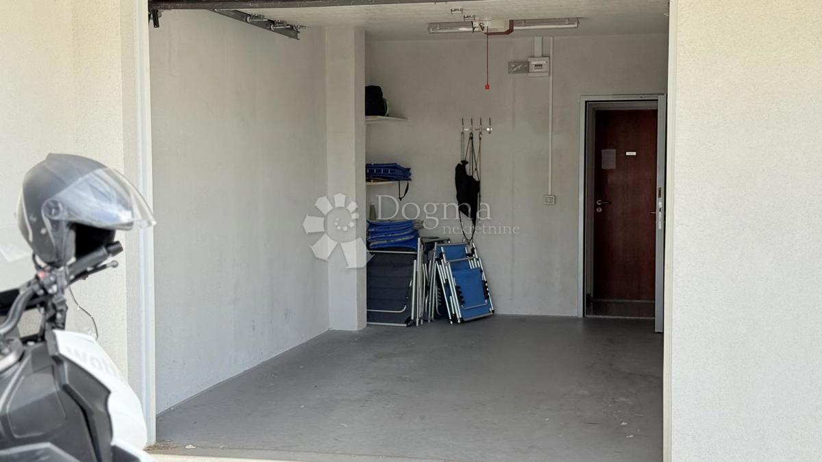 Apartmán Na prodej - SPLITSKO-DALMATINSKA BAŠKA VODA