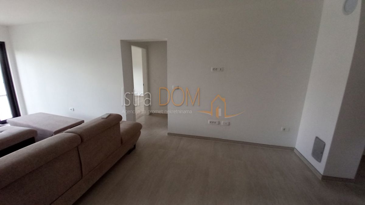 Apartmán Na predaj - ISTARSKA POREČ