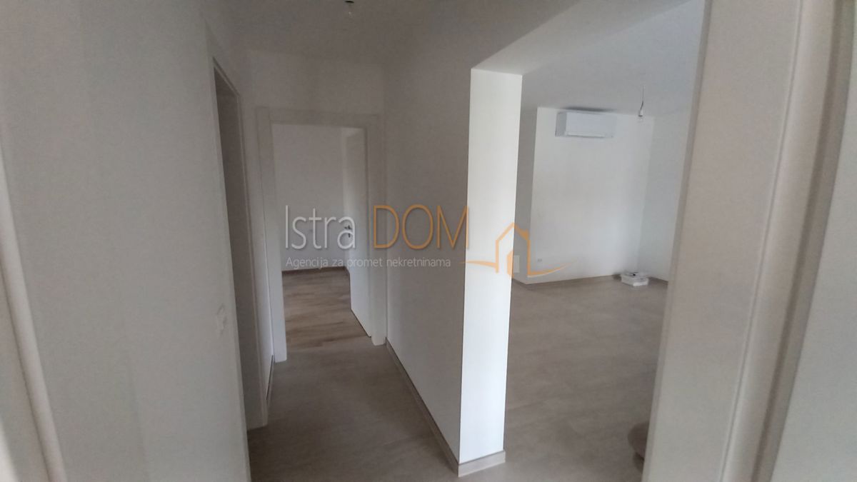 Apartmán Na predaj - ISTARSKA POREČ