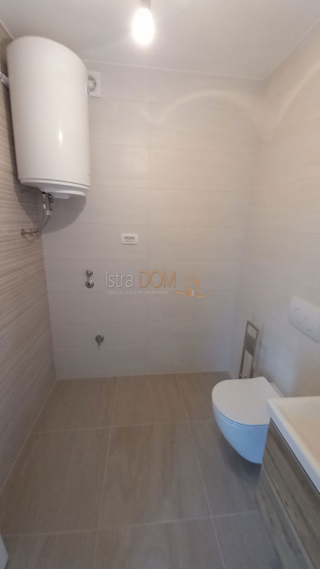 Apartmán Na predaj - ISTARSKA POREČ
