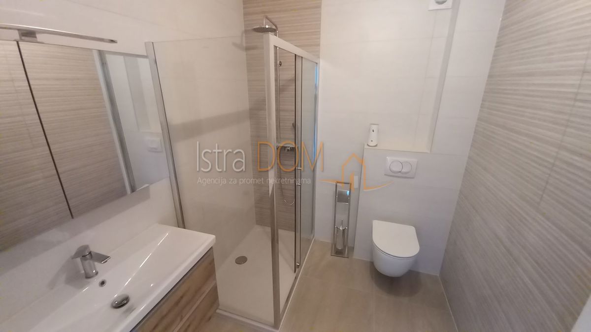 Apartmán Na predaj - ISTARSKA POREČ