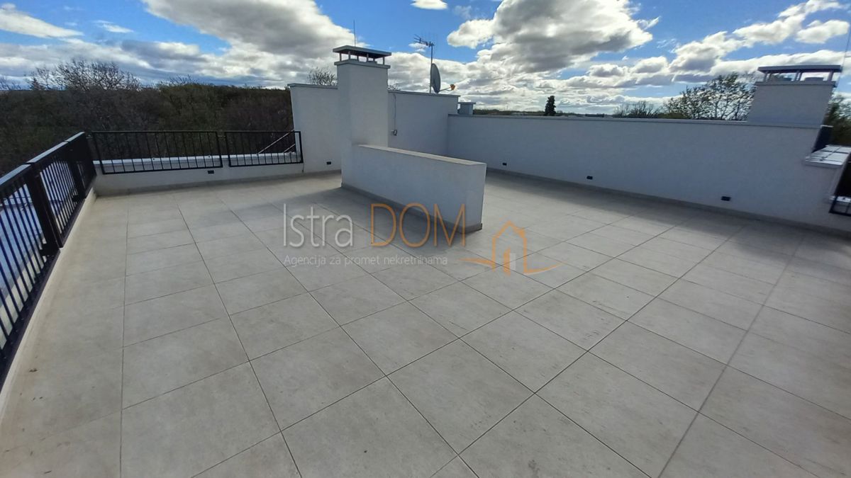 Apartmán Na predaj - ISTARSKA POREČ