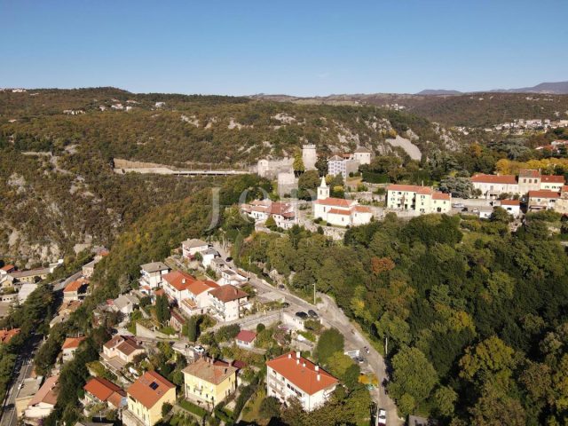 Pozemok na predaj 743 m² – Rijeka