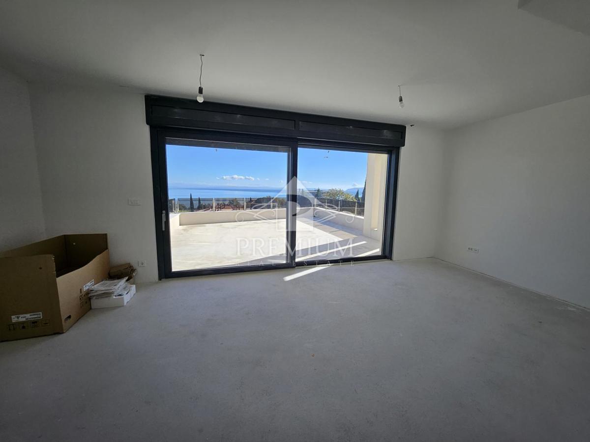 Flat For sale - PRIMORSKO-GORANSKA LOVRAN