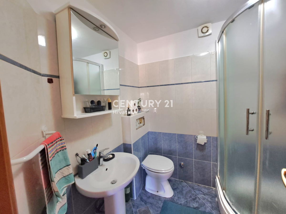Apartma Na predaj - ISTARSKA POREČ
