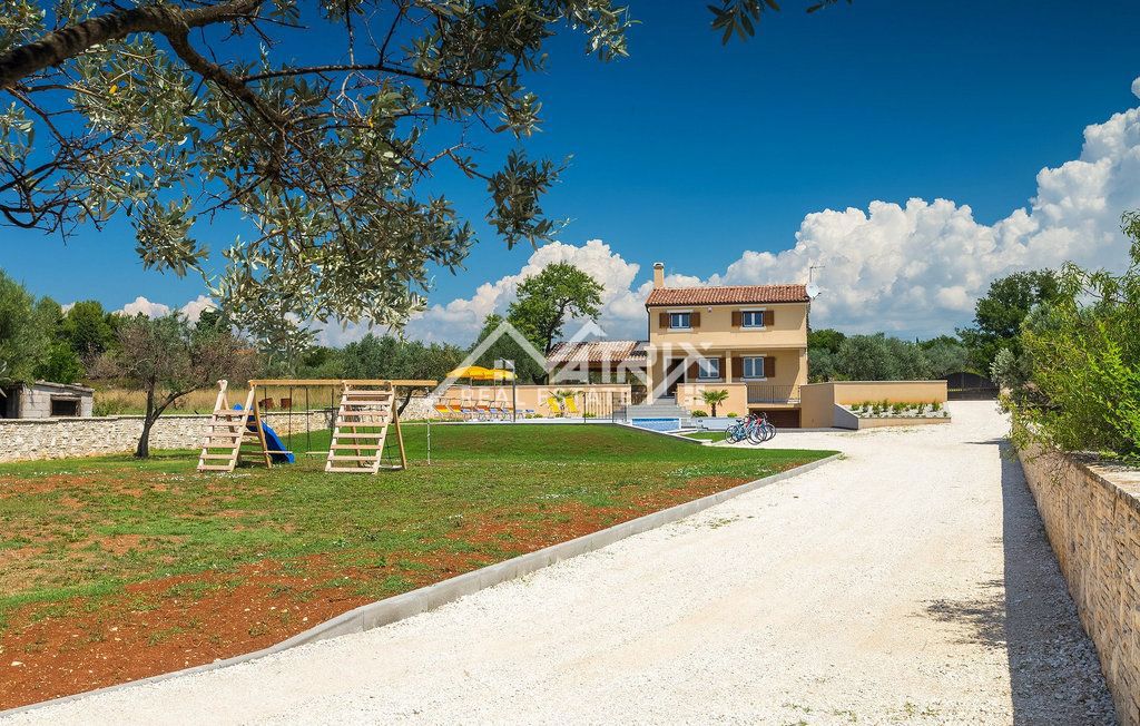 Kuća Na prodaju - ISTARSKA FAŽANA