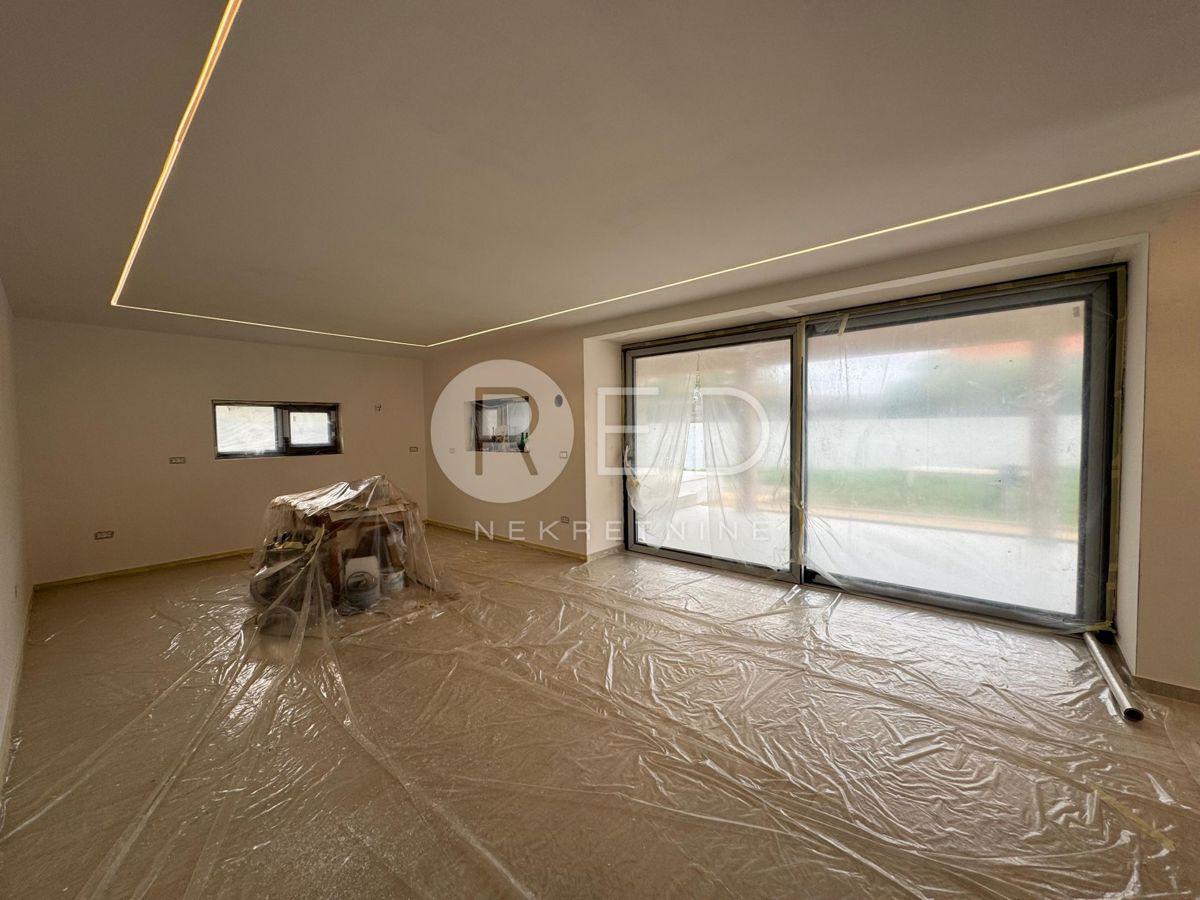 Haus Zu verkaufen - ZADARSKA POLIČNIK