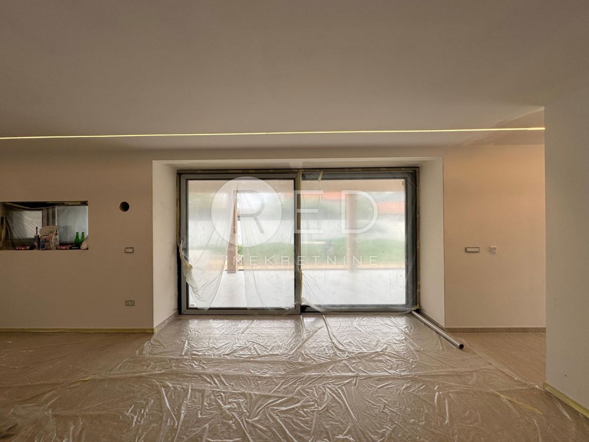 Haus Zu verkaufen - ZADARSKA POLIČNIK
