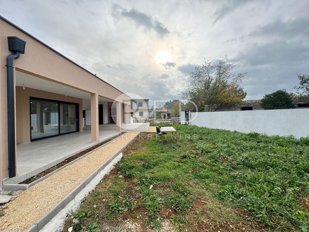 Haus Zu verkaufen - ZADARSKA POLIČNIK