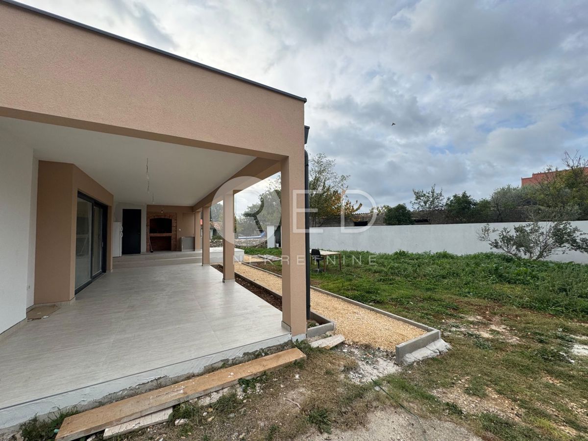 Haus Zu verkaufen - ZADARSKA POLIČNIK