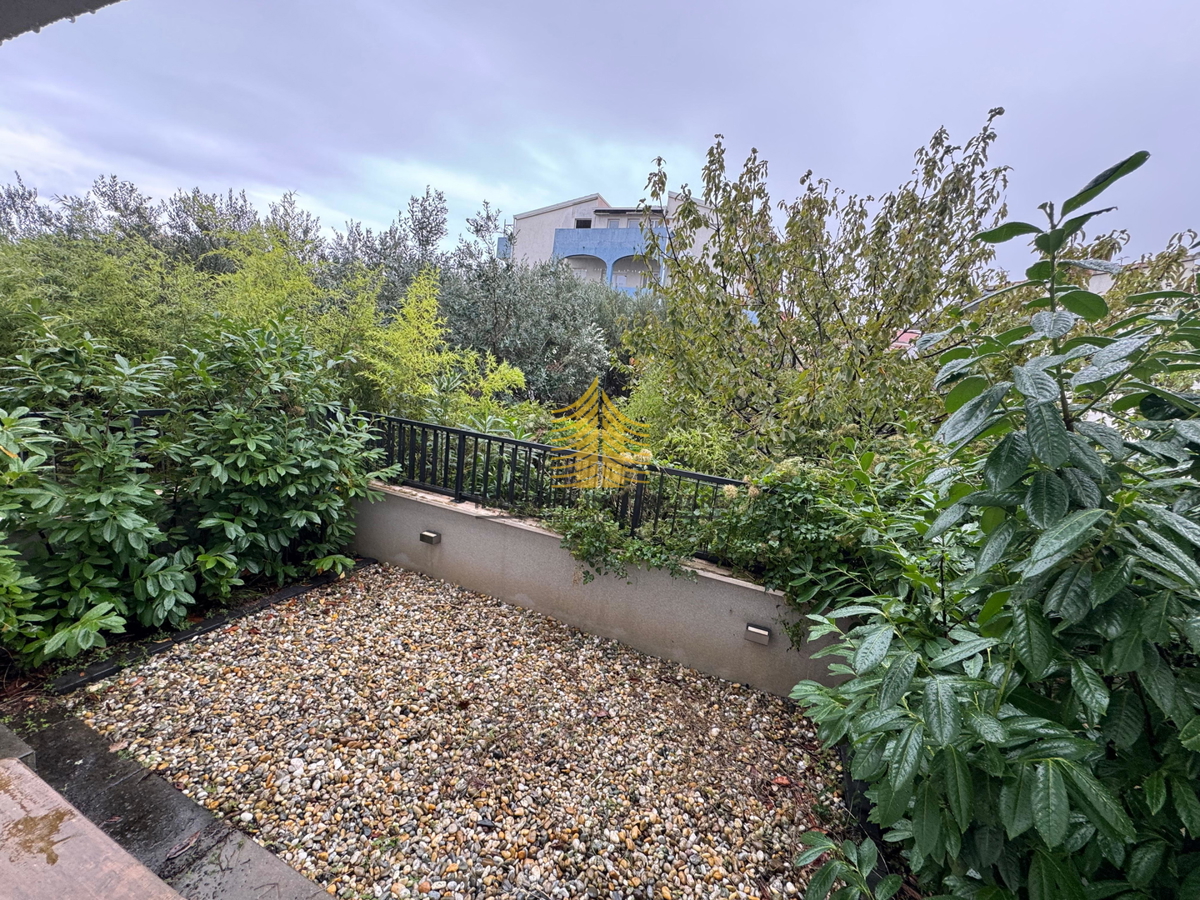 Flat For rent - SPLITSKO-DALMATINSKA PODSTRANA