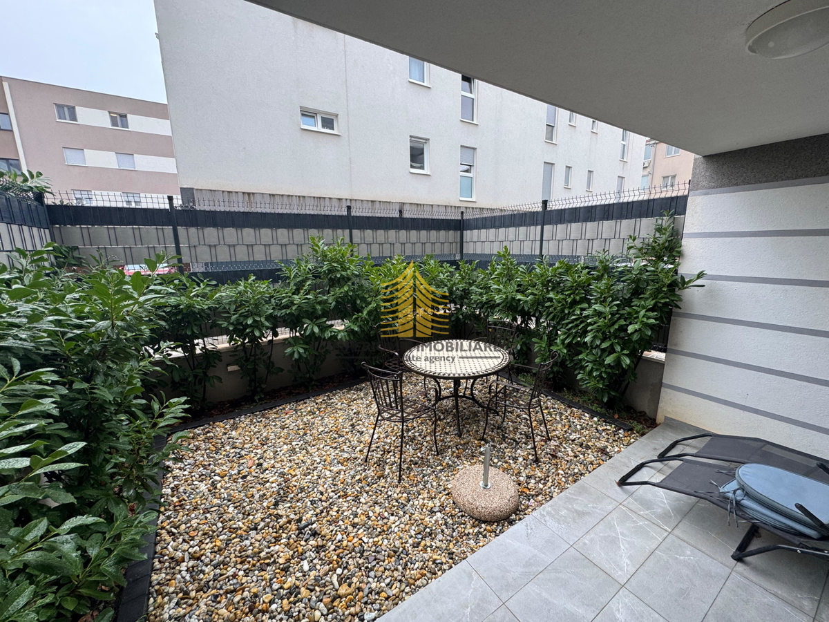 Flat For rent - SPLITSKO-DALMATINSKA PODSTRANA
