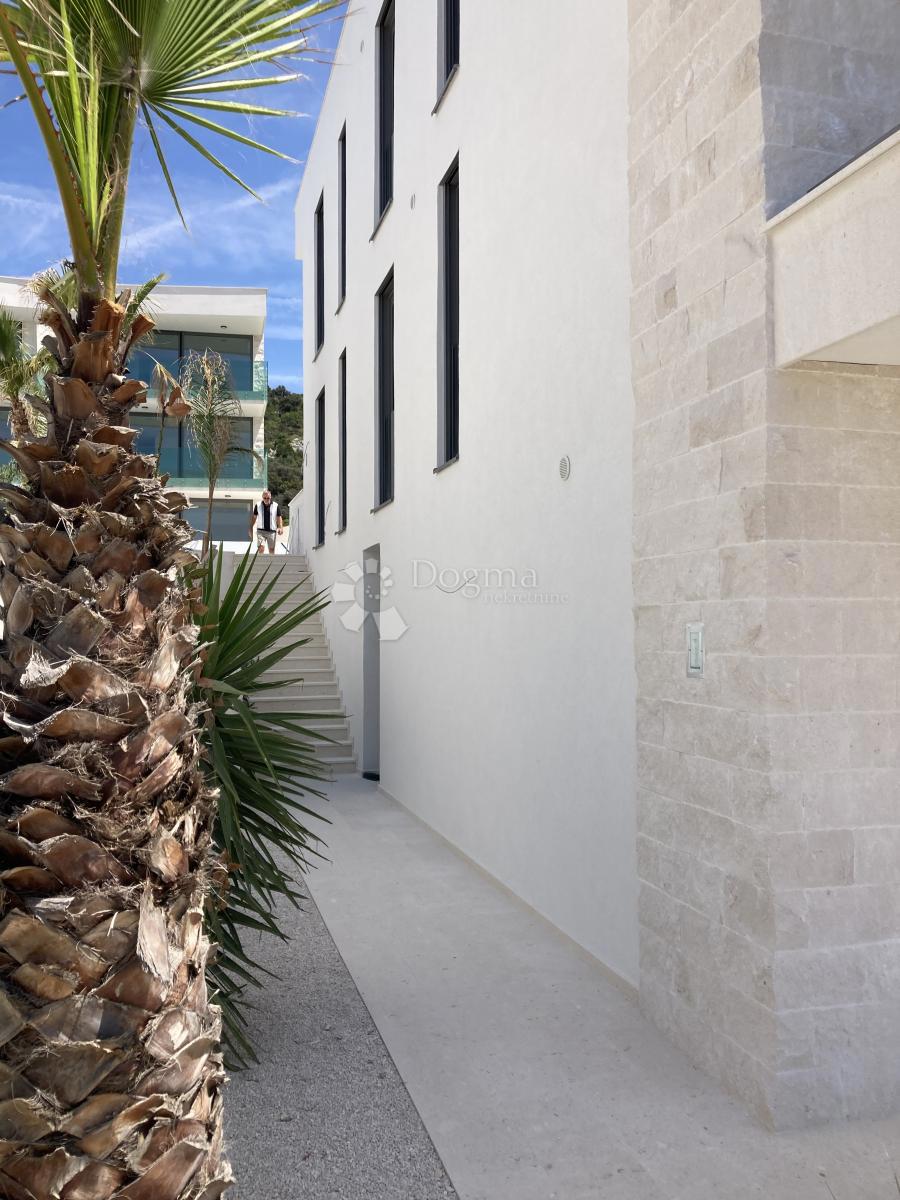 Apartment Zu verkaufen - ŠIBENSKO-KNINSKA ROGOZNICA