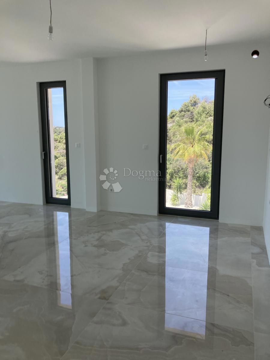 Apartment Zu verkaufen - ŠIBENSKO-KNINSKA ROGOZNICA